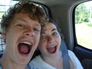 amanda_charlie_car2