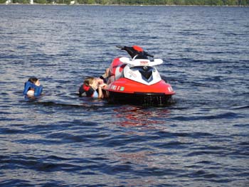 amanda_charlie_jetski10